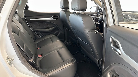 MG ZS EV 5 of 9