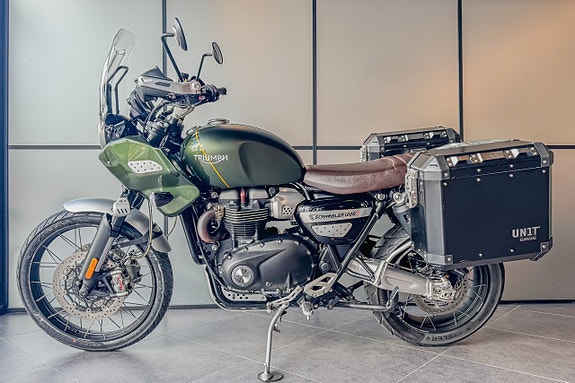 Triumph Scrambler 1200 XC 3 of 5
