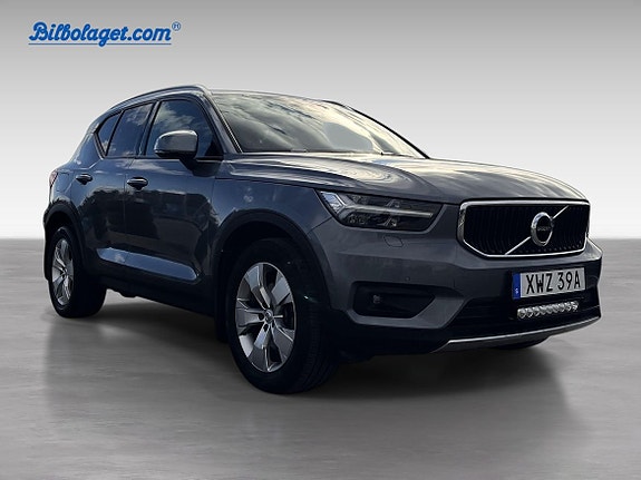 Volvo XC40 3 of 19