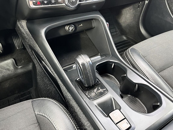 Volvo XC40 18 of 19