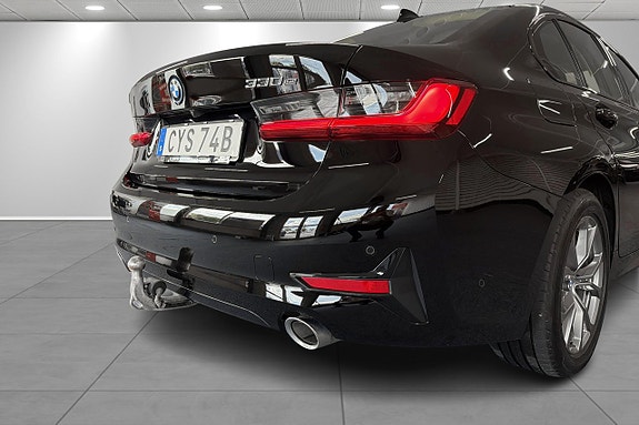 BMW 330e 8 of 26