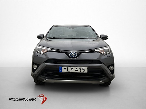 Toyota RAV4 2 of 28