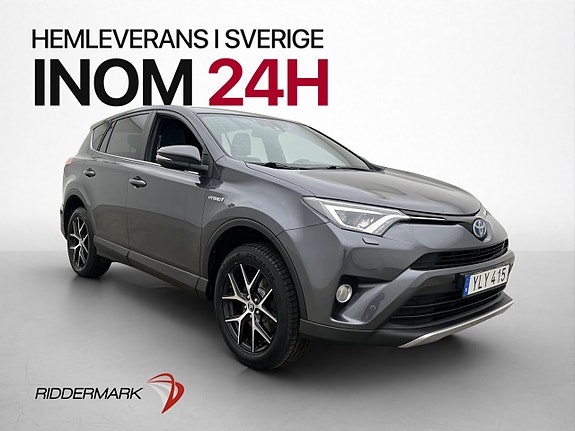 Toyota RAV4 3 of 28