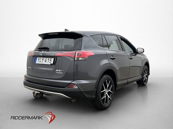 Toyota RAV4 8 of 28