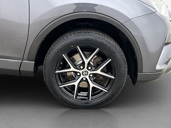 Toyota RAV4 28 of 28