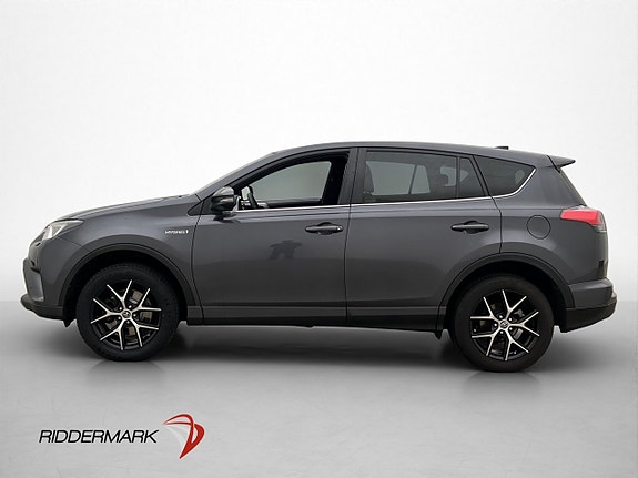 Toyota RAV4 4 of 28