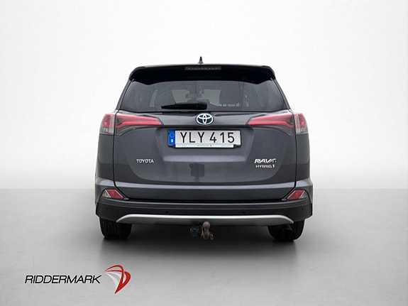 Toyota RAV4 6 of 28