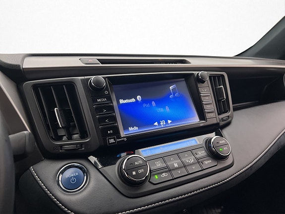 Toyota RAV4 20 of 28
