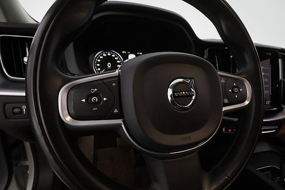 Volvo XC60 17 of 30