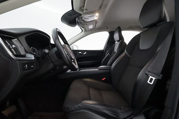 Volvo XC60 11 of 30