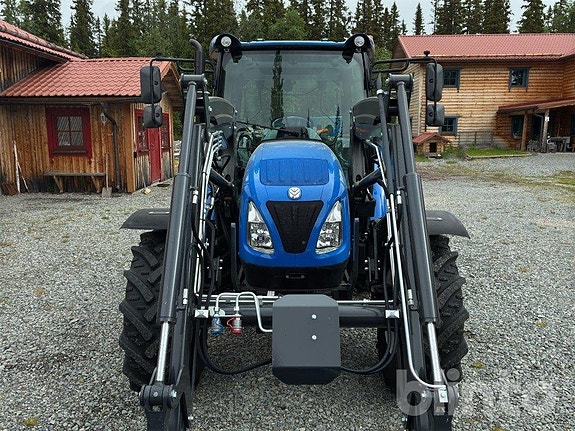 Traktor med frontlastare New Holland 3 of 6
