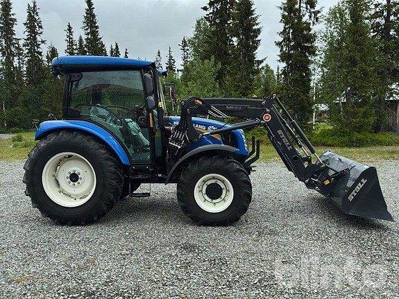 Traktor med frontlastare New Holland 5 of 6