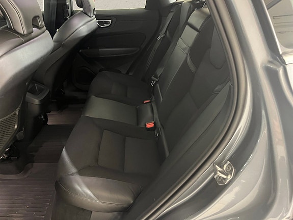 Volvo XC60 6 of 7