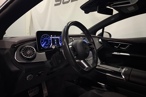Mercedes-Benz EQE350 10 of 26