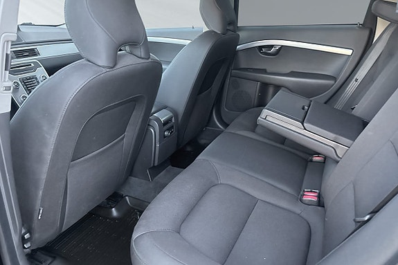 Volvo XC70 8 of 24