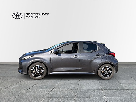 Toyota Yaris 4 of 11