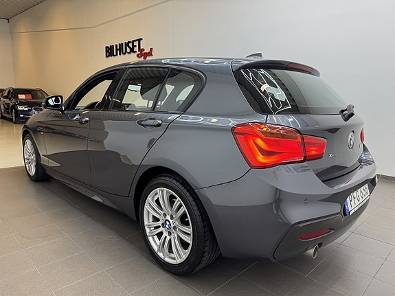 BMW 118d 3 of 15