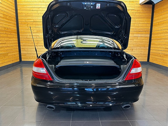 Mercedes-Benz SLK200 13 of 22