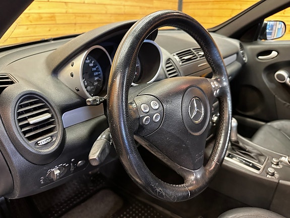 Mercedes-Benz SLK200 14 of 22