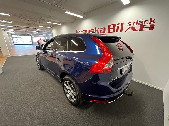 Volvo XC60 8 of 19