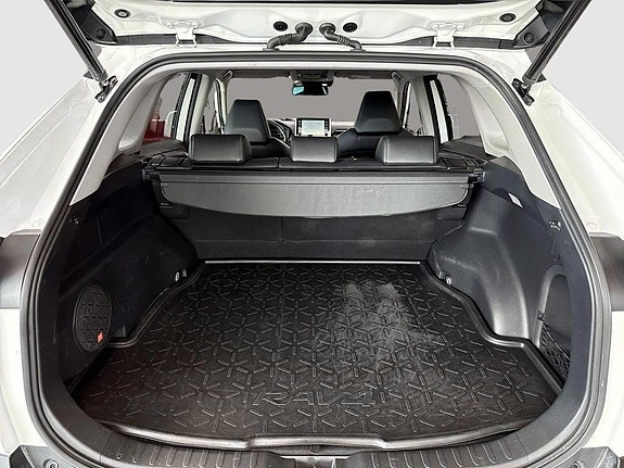 Toyota RAV4 11 of 11
