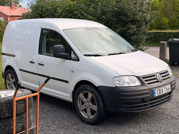 Volkswagen Caddy 2 of 5