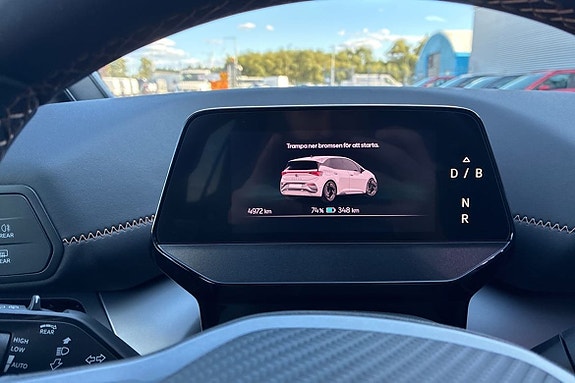 Cupra Born 10 of 18