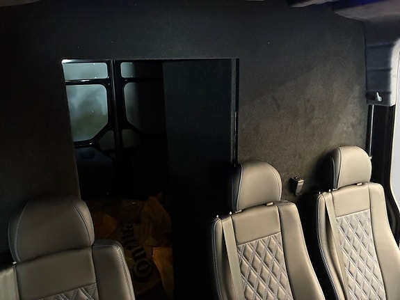 Volkswagen Crafter 16 of 18