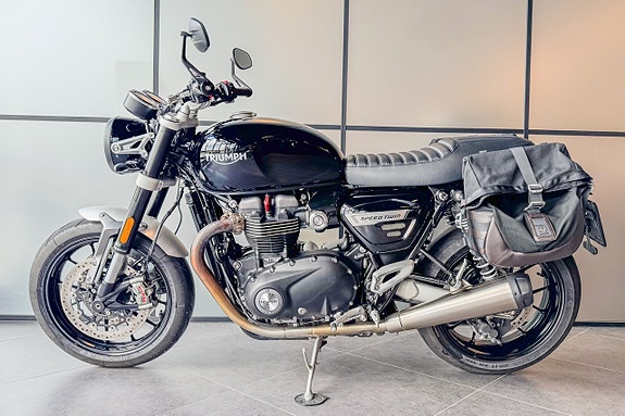 Triumph Speed Twin 1200 3 of 6
