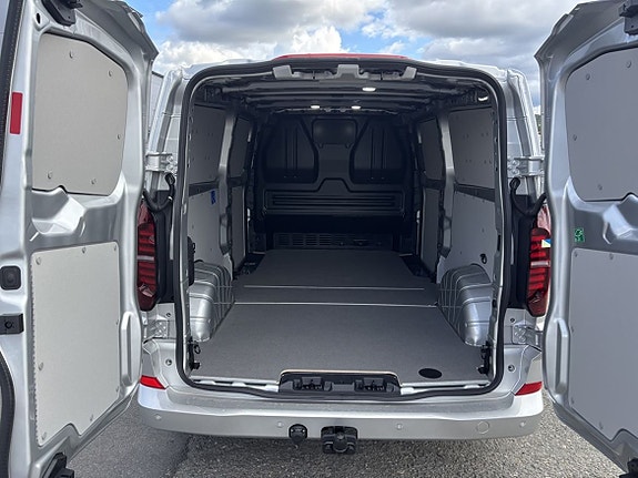 Volkswagen Transporter 6 of 13