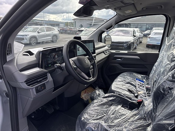 Volkswagen Transporter 10 of 13