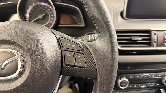 Mazda 3 10 of 16