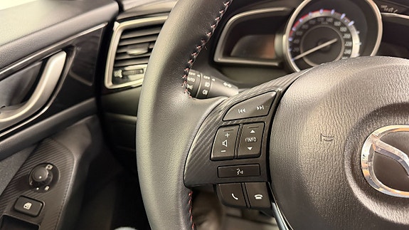 Mazda 3 9 of 16
