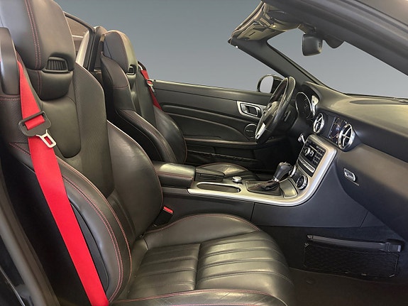 Mercedes-Benz SLK250 7 of 16