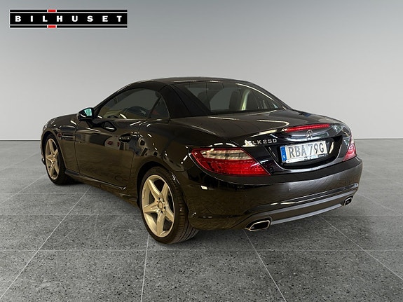 Mercedes-Benz SLK250 15 of 16