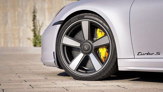 Porsche 911 Turbo S 2 of 10
