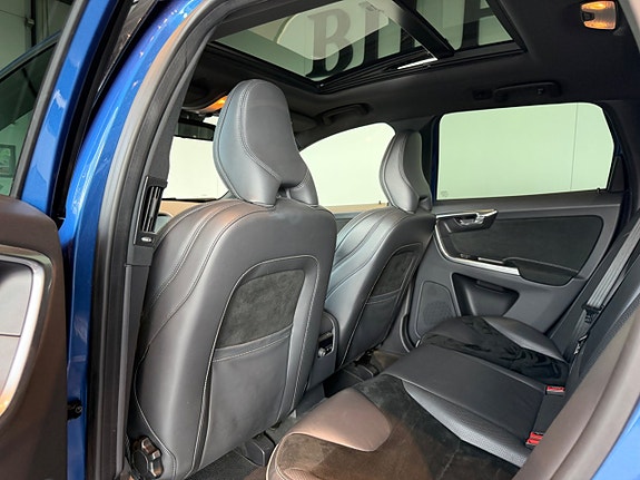 Volvo XC60 9 of 12