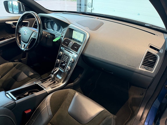 Volvo XC60 10 of 12