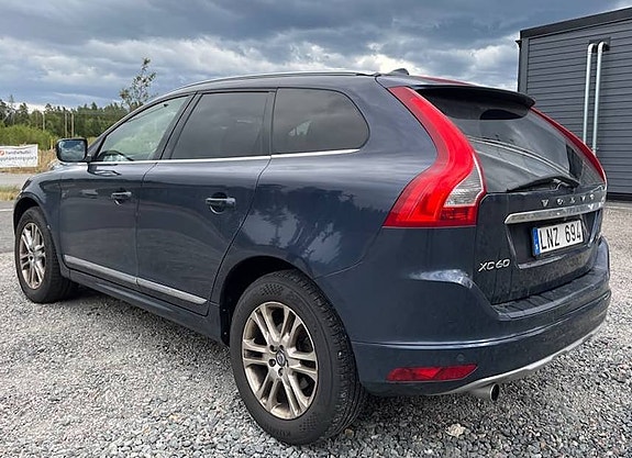 Volvo XC60 6 of 15
