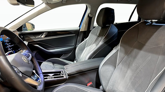 Volkswagen Passat 8 of 22