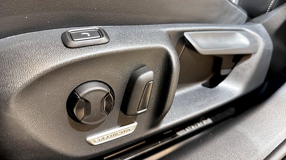 Volkswagen Passat 17 of 22