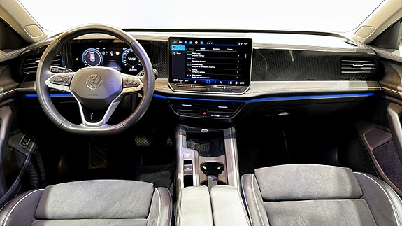 Volkswagen Passat 10 of 22