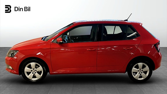 Skoda Fabia 2 of 12