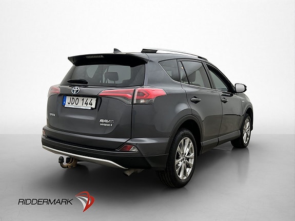 Toyota RAV4 8 of 29
