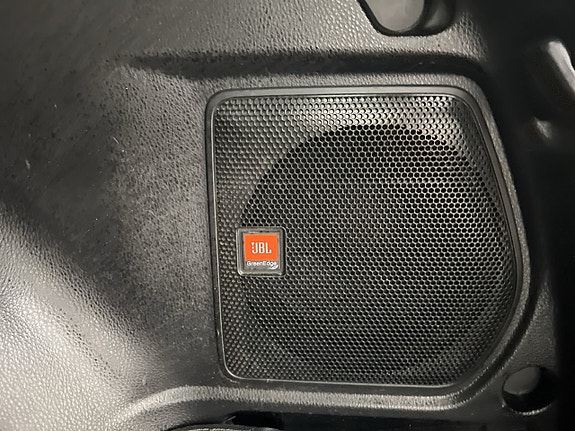 Toyota RAV4 19 of 29