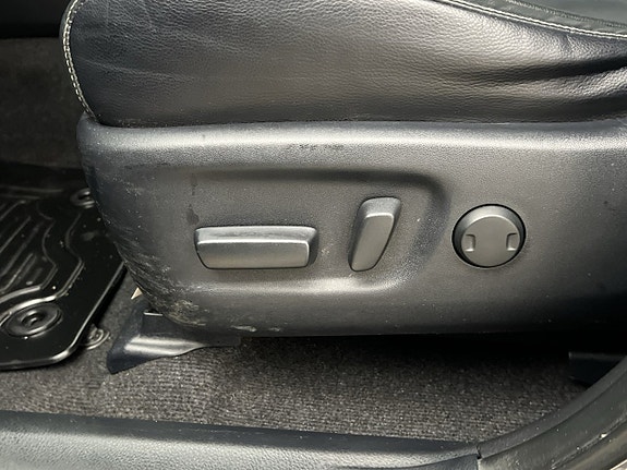 Toyota RAV4 21 of 29