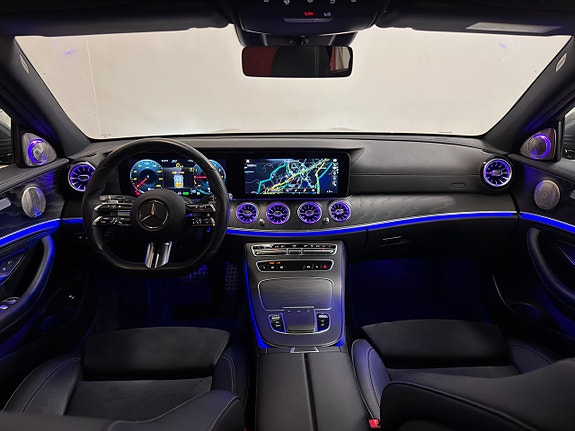 Mercedes-Benz E300 10 of 30