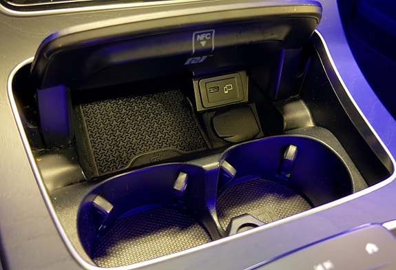 Mercedes-Benz E300 25 of 30