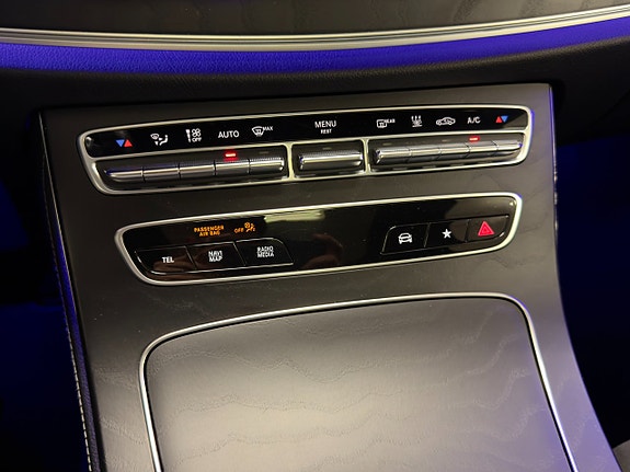 Mercedes-Benz E300 21 of 30
