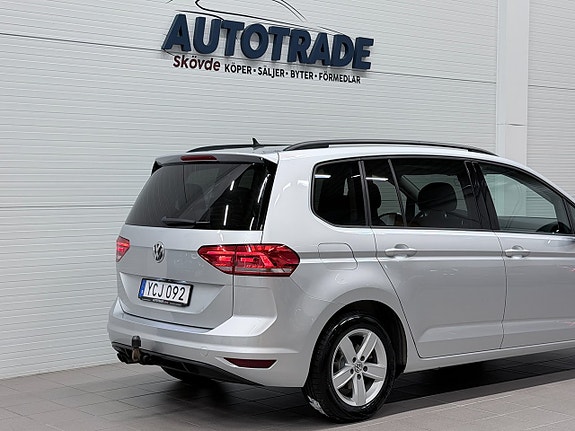 Volkswagen Touran 7 of 19